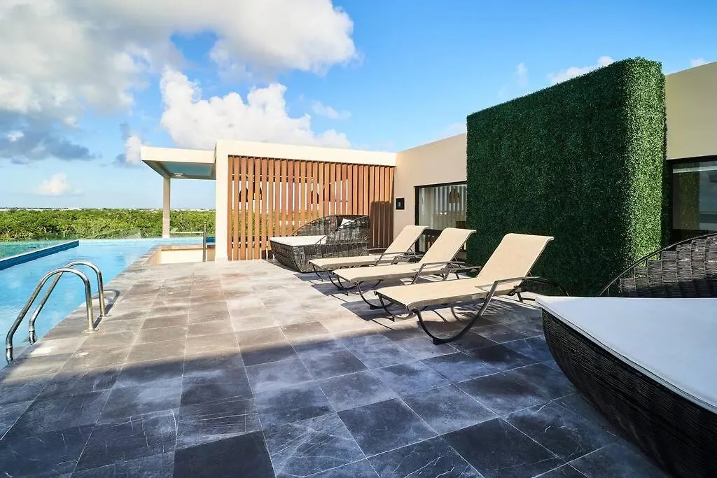 Moonlight Top Bright&Spacious 2Br Apt W/ Gym & Private Pool Tulum
